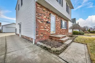 29136 Norman Ave, Wickliffe, OH 44092 - Photo 4