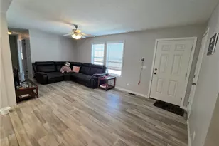 444 Westwoods, Amherst, OH 44001 - Photo 4