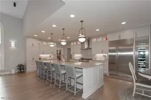 11565 Robin Wood Ln, Chagrin Falls, OH 44023 - Photo 8