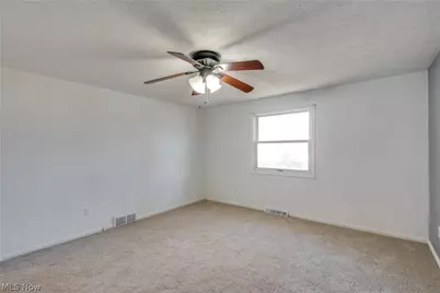 5880 Deepwood Trail, Solon, OH 44139 - Photo 24