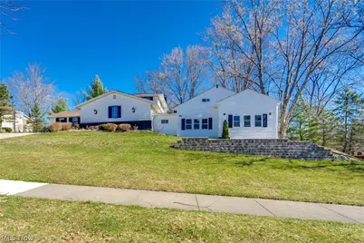 5880 Deepwood Trail, Solon, OH 44139 - Photo 4