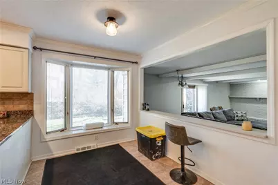 5880 Deepwood Trail, Solon, OH 44139 - Photo 12