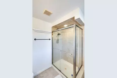 5880 Deepwood Trail, Solon, OH 44139 - Photo 34