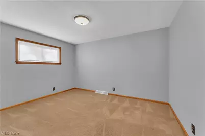 3185 Sunnybrooke Drive, Youngstown, OH 44511 - Photo 22