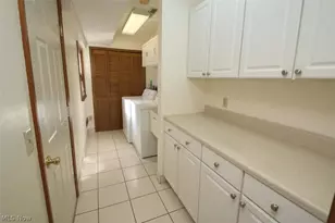 6694 Connecticut Colony Cir, Mentor, OH 44060 - Photo 14
