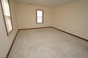 6694 Connecticut Colony Cir, Mentor, OH 44060 - Photo 18