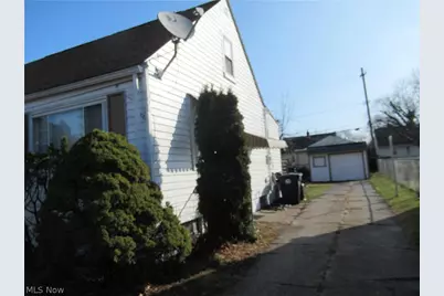 4413 W 187th Street, Loveland, OH 44135 - Photo 2