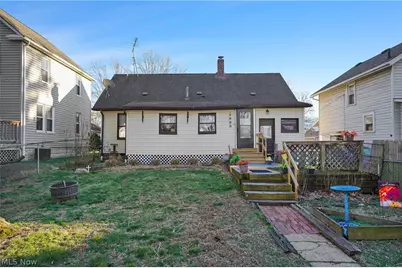 1237 McIntosh Avenue, Akron, OH 44314 - Photo 2