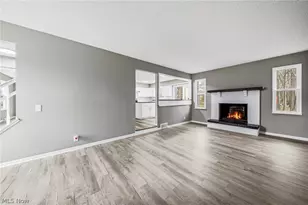 6977 Grace Dr, Olmsted Twp, OH 44138 - Photo 16