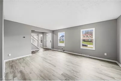 6977 Grace Drive, Olmsted Twp, OH 44138 - Photo 8