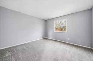 6977 Grace Dr, Olmsted Twp, OH 44138 - Photo 26