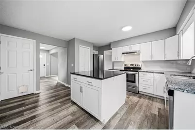 6977 Grace Drive, Olmsted Twp, OH 44138 - Photo 12