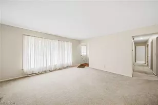 1930 E 52nd St, Ashtabula, OH 44004 - Photo 6