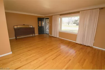 940 Talmadge Avenue, Wickliffe, OH 44092 - Photo 8