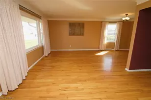 940 Talmadge Ave, Wickliffe, OH 44092 - Photo 6