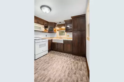 442 Fenton Avenue NE, Canton, OH 44704 - Photo 10