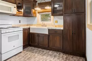 442 Fenton Ave NE, Canton, OH 44704 - Photo 10