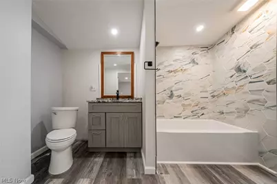 2745 Rockefeller Road, Willoughby Hills, OH 44092 - Photo 12