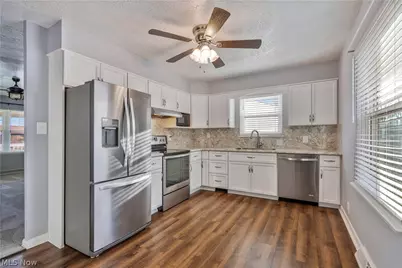 3233 Russ Ranch Street NW, Massillon, OH 44646 - Photo 8