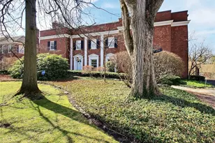 2710 Chesterton Rd, Huber Heights, OH 44122 - Photo 1