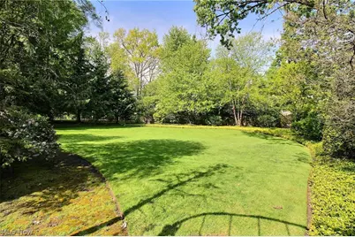 2710 Chesterton Road, Huber Heights, OH 44122 - Photo 18