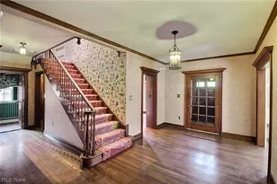 2710 Chesterton Rd, Huber Heights, OH 44122 - Photo 2