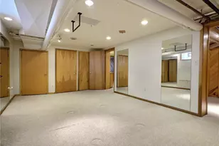 2710 Chesterton Rd, Huber Heights, OH 44122 - Photo 16