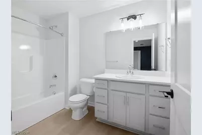 143 Town Centre Drive, Grandview Heights, OH 44147 - Photo 32