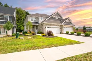 143 Town Centre Dr, Grandview Heights, OH 44147 - Photo 2