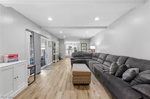 27974 Sanders Ln, North Olmsted, OH 44070 - Photo 10