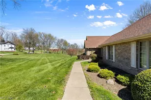 66985 Vista Dr, St Clairsville, OH 43950 - Photo 6