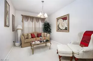 5206 Yorton Ln, Brunswick, OH 44212 - Photo 6