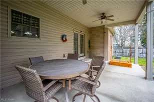 407 31st St SW, Barberton, OH 44203 - Photo 22