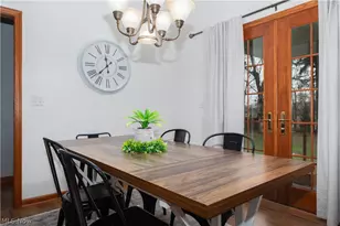 407 31st St SW, Barberton, OH 44203 - Photo 8