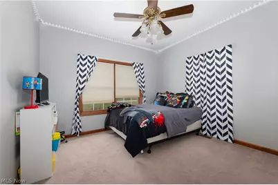 407 31st Street SW, Barberton, OH 44203 - Photo 16