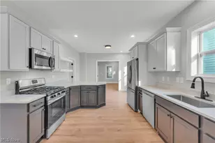 1330 W 67th St, Loveland, OH 44102 - Photo 6