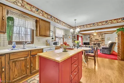 15888 Inglewood Drive, Strongsville, OH 44136 - Photo 10