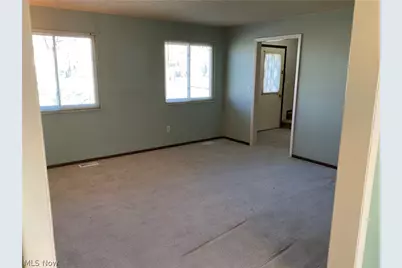 37818 Lake Shore Boulevard, Eastlake, OH 44095 - Photo 10