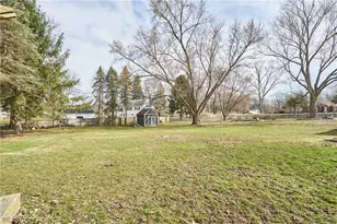 1881 Nichols Rd, Akron, OH 44312 - Photo 26