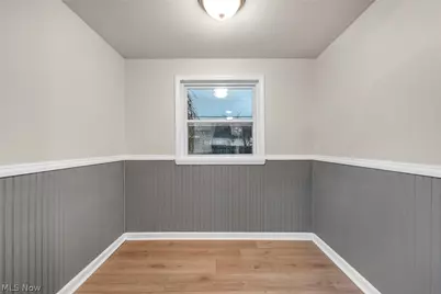 20801 Morris Avenue, Euclid, OH 44123 - Photo 12