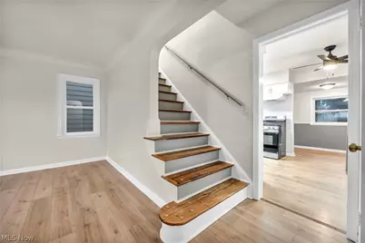 20801 Morris Avenue, Euclid, OH 44123 - Photo 2