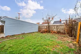 20801 Morris Ave, Euclid, OH 44123 - Photo 46