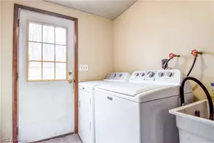 9925 Aldridge Dr, Columbia Station, OH 44028 - Photo 30