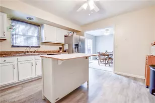 9925 Aldridge Dr, Columbia Station, OH 44028 - Photo 2