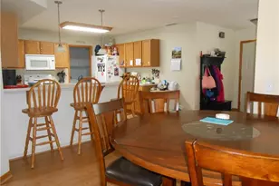 7567 Monterey Bay Dr, Mentor on the Lake, OH 44060 - Photo 6