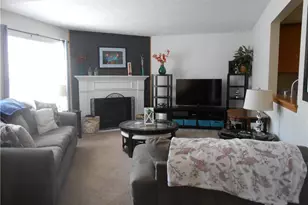 7567 Monterey Bay Dr, Mentor on the Lake, OH 44060 - Photo 2