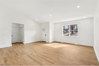 6535 North Ridge Road, Geneva, OH 44041 - Photo 4