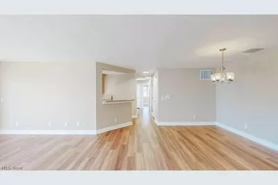 3800 Rosemont Boulevard #105D, Akron, OH 44333 - Photo 4