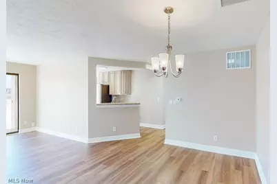 3800 Rosemont Boulevard #105D, Akron, OH 44333 - Photo 6