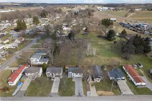 43 S Cochran St, Dalton, OH 44618 - Photo 2